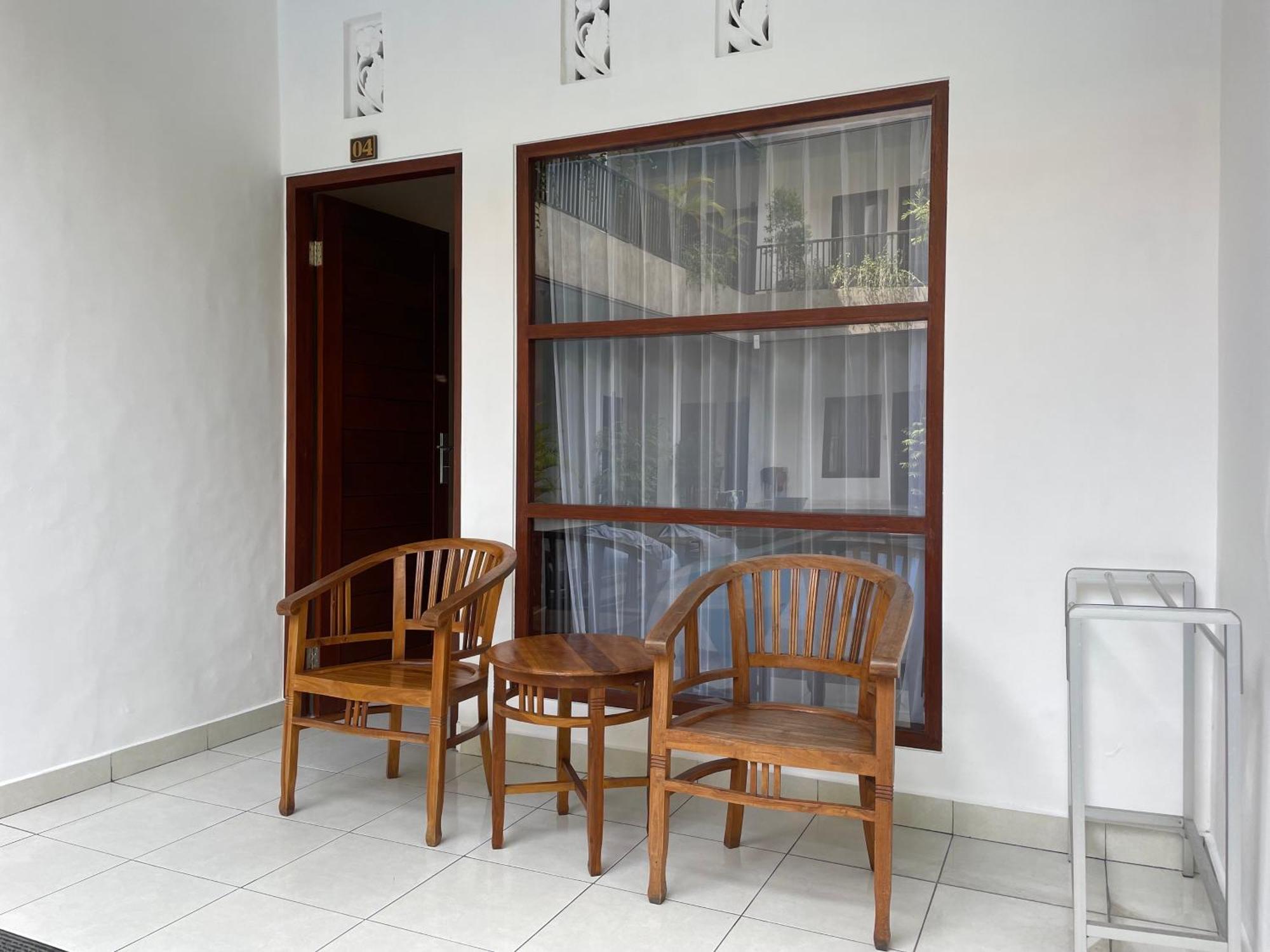 Seminyak Point Guest House Buitenkant foto