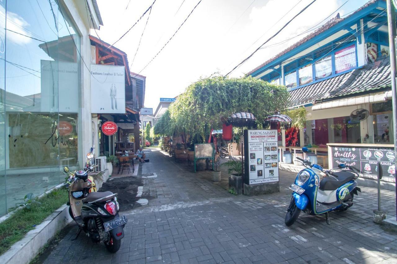 Seminyak Point Guest House Buitenkant foto