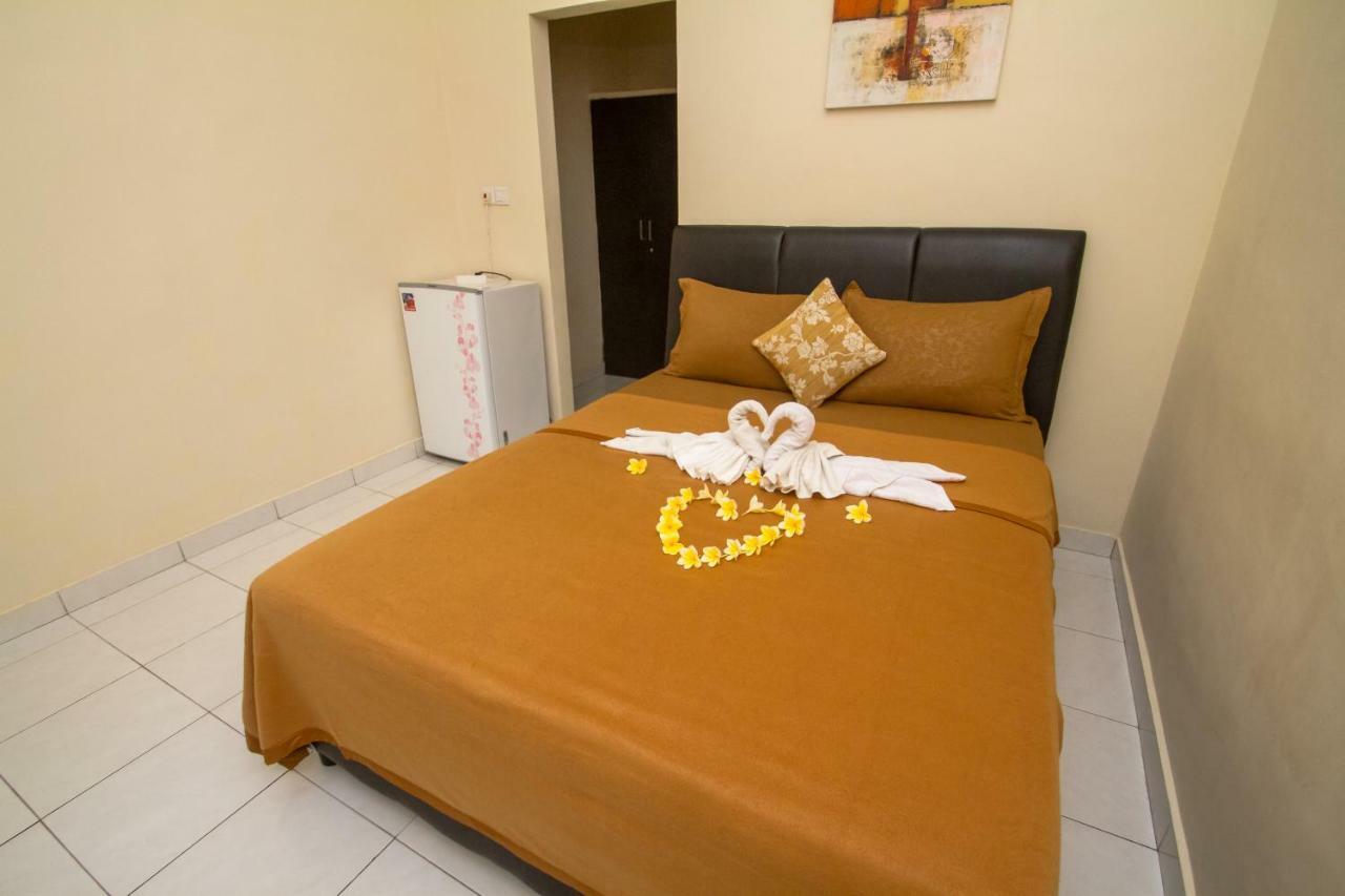 Seminyak Point Guest House Buitenkant foto
